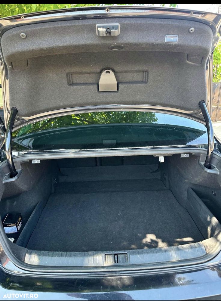 Volkswagen Passat - 6