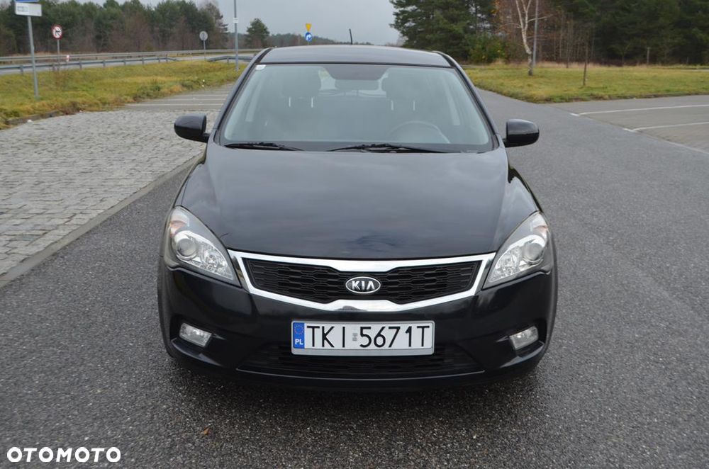 Kia Ceed - 5