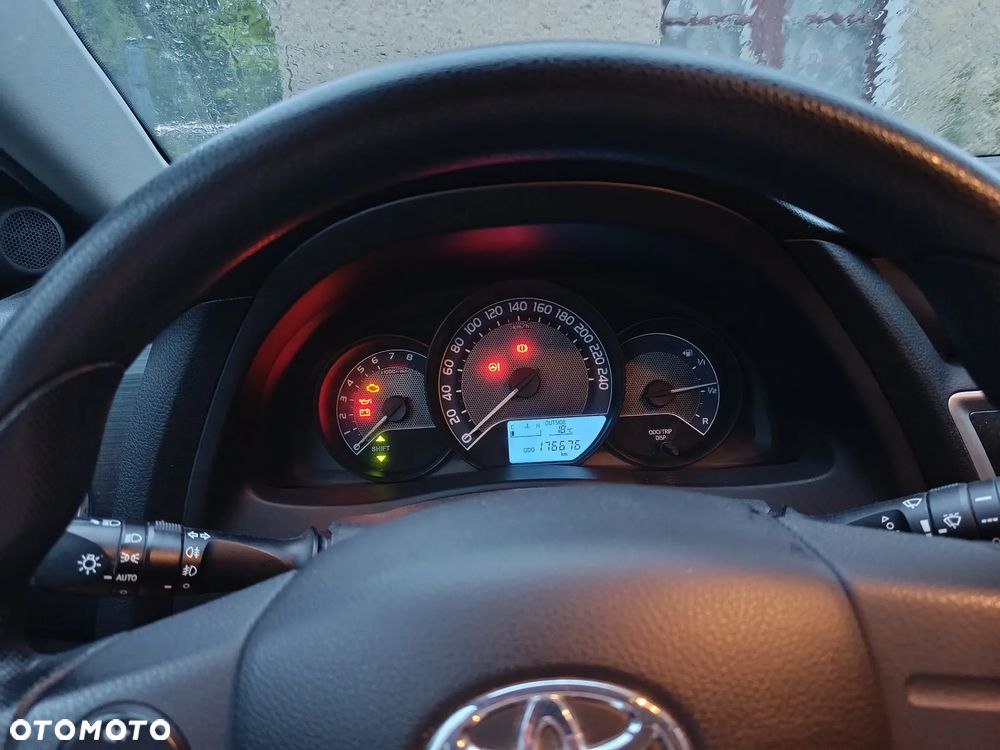 Toyota Auris 1.6 Active - 11