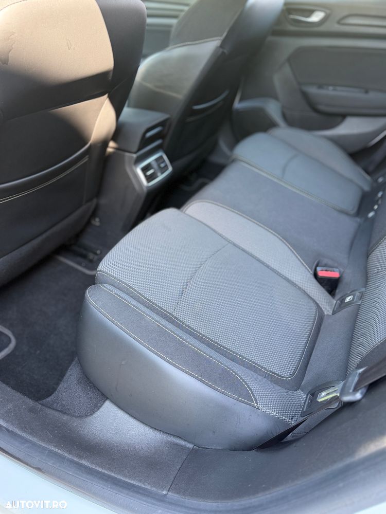 Renault Megane BLUE dCi 115 EDC BUSINESS EDITION - 21