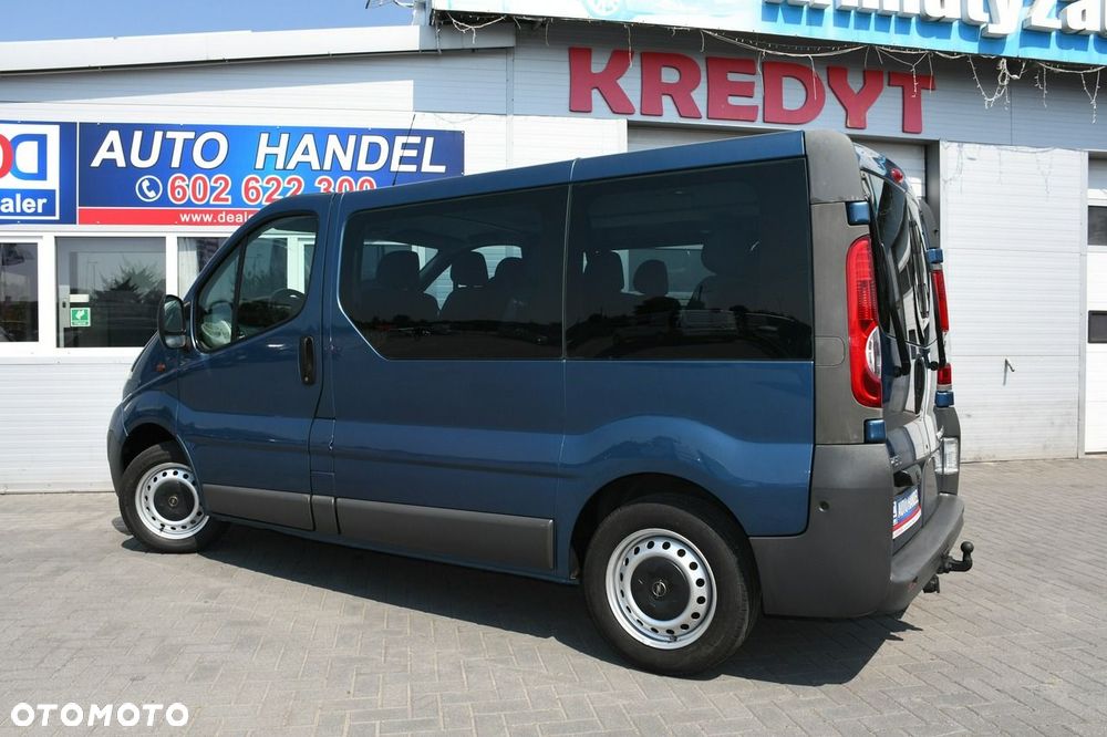Opel Vivaro - 11