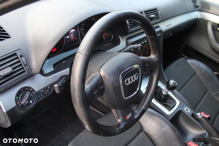 Audi A4 Avant 2.0 TDI DPF quattro S line Sportpaket (plus) - 30
