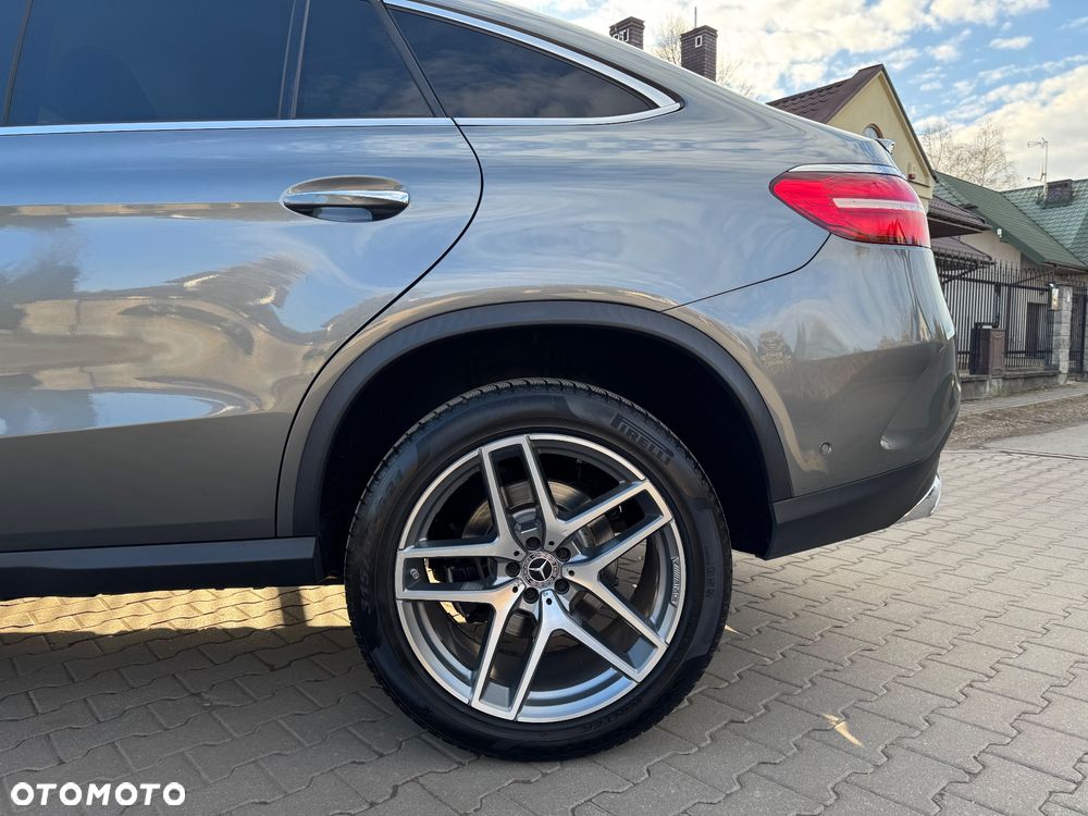 Mercedes-Benz GLE 400 4-Matic 9G-TRONIC - 17