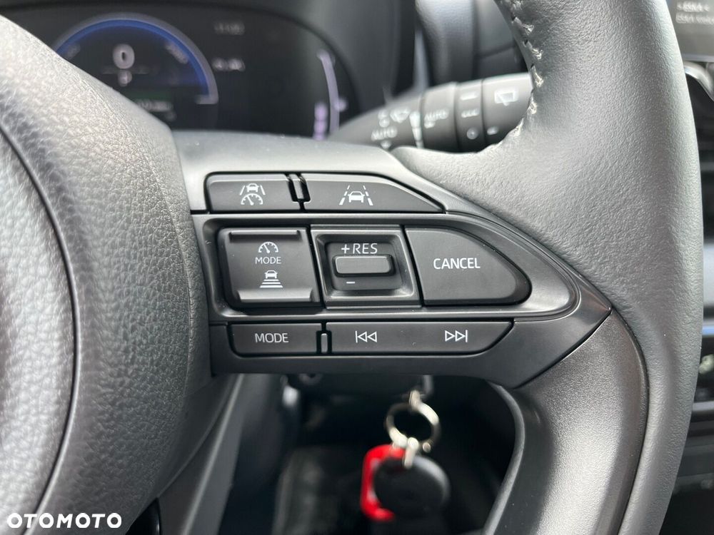Toyota Yaris Hybrid 1.5 Style - 14