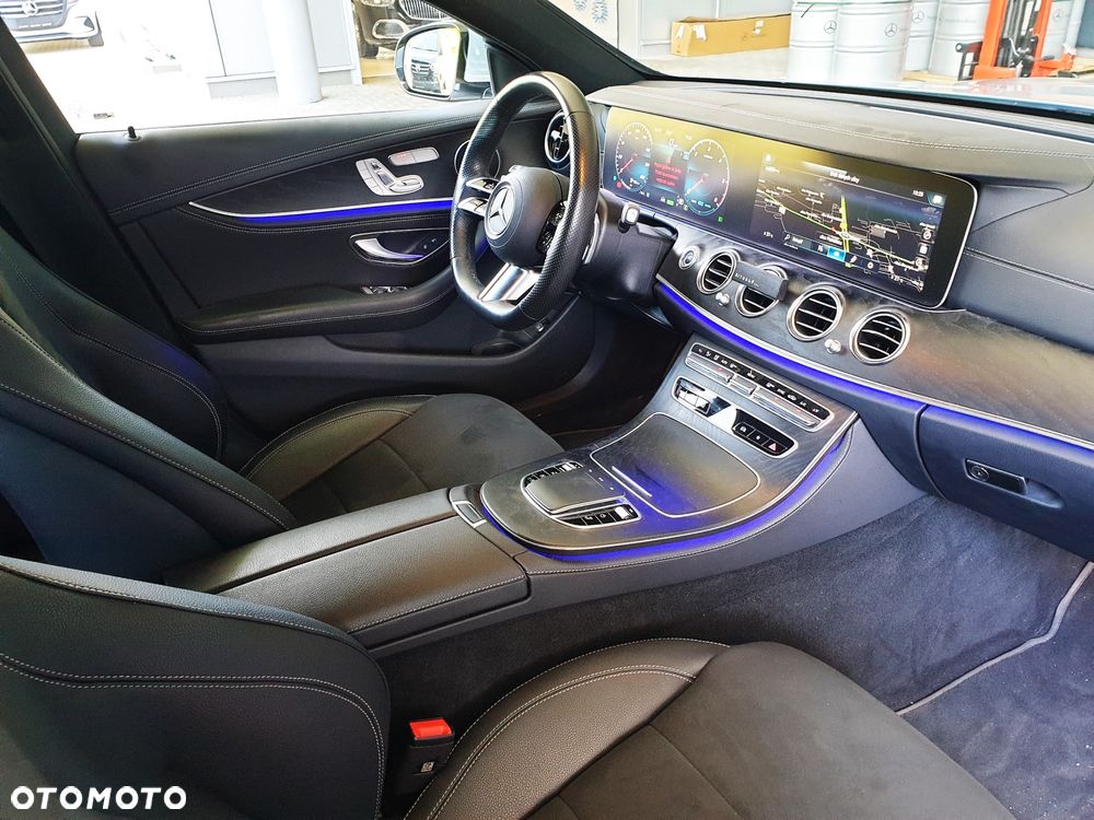 Mercedes-Benz Klasa E 220 d 4-Matic Business Edition - 25