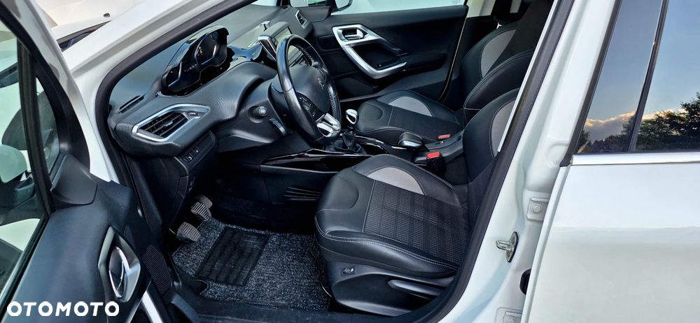 Peugeot 2008 - 17