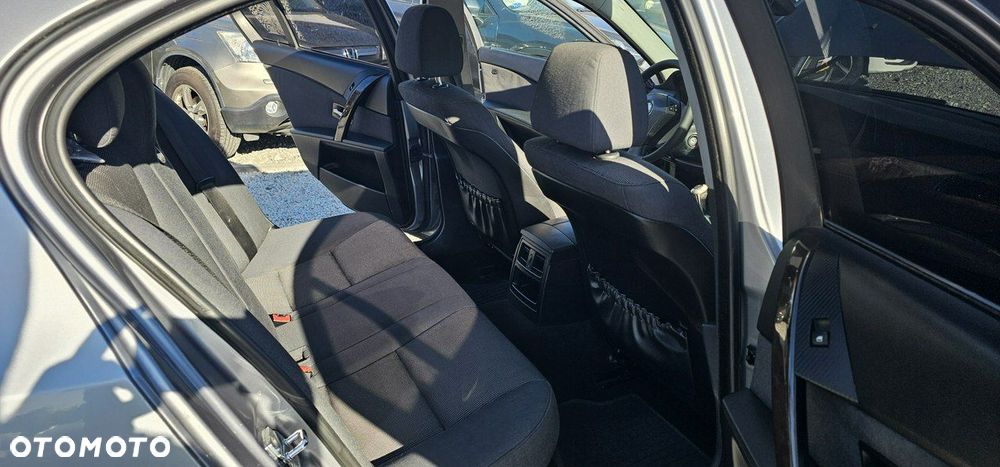 BMW Seria 5 - 16