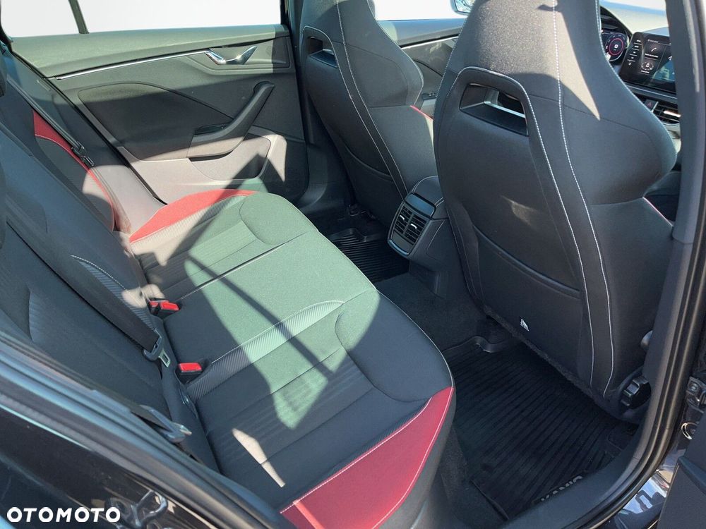 Skoda Kamiq 1.5 TSI Monte Carlo DSG - 11