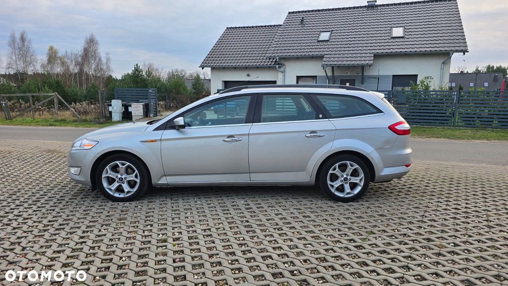 Ford Mondeo 2.0 Ghia X100 / X - 8