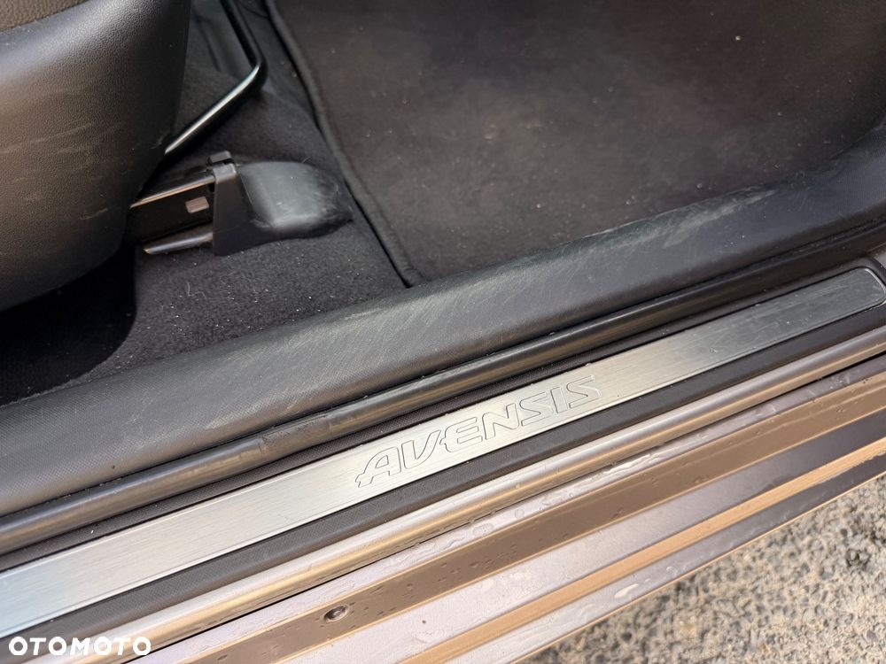 Toyota Avensis 2.0 Premium MS - 5