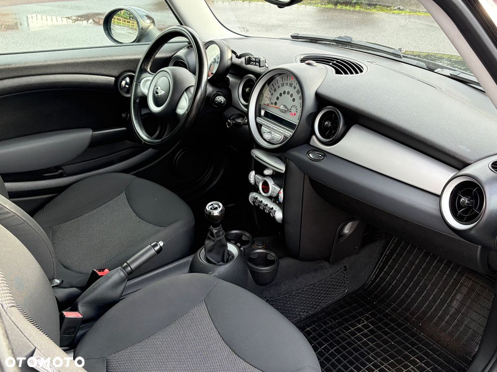 MINI Cooper - 16