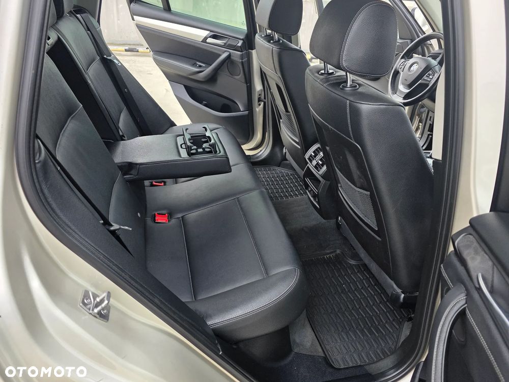 BMW X3 xDrive20d - 17