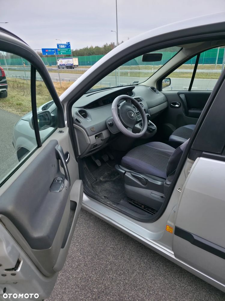 Renault Scenic 1.5 dCi Expression - 10