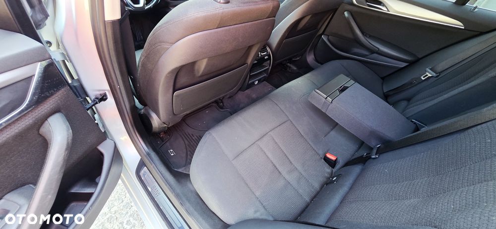 BMW Seria 5 520d M Sport Edition - 22