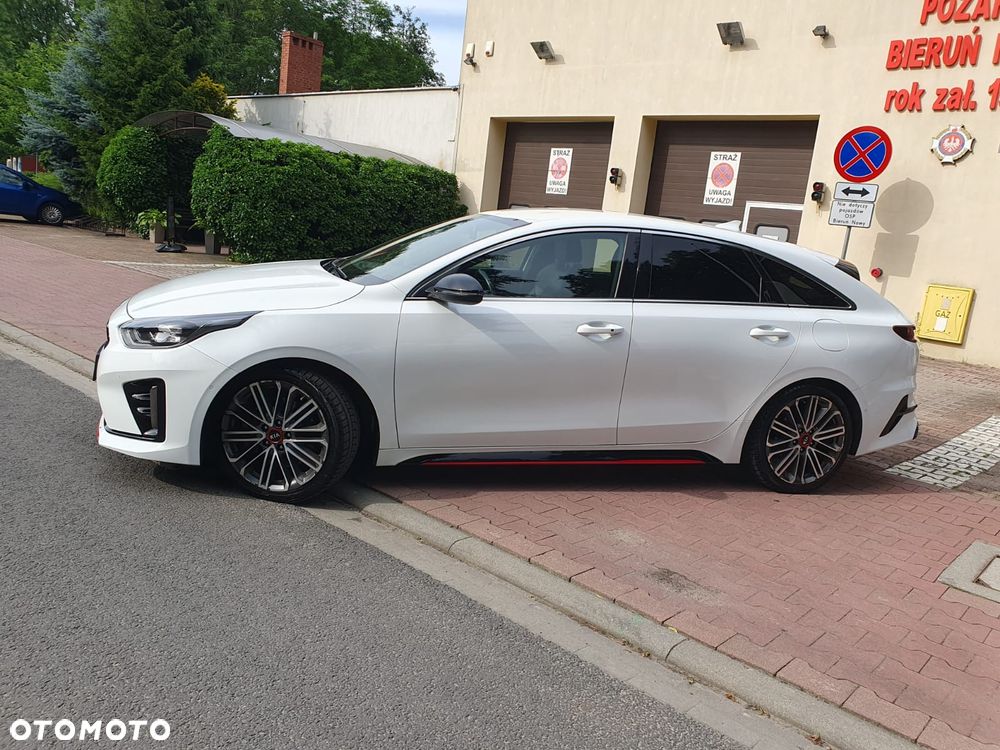 Kia ProCeed 1.6 T-GDI GT - 4