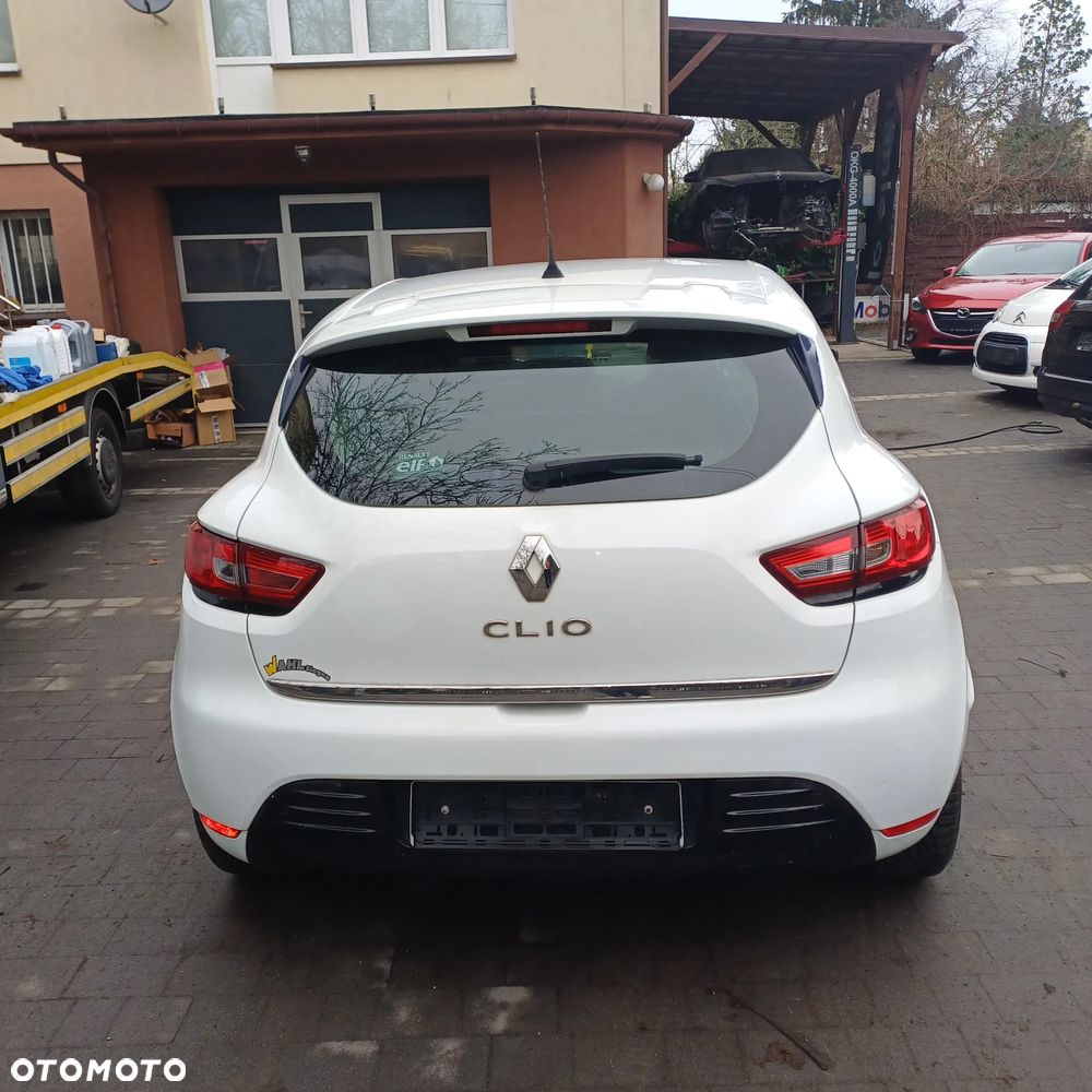 Renault Clio 1.2 16V 75 LIMITED - 18