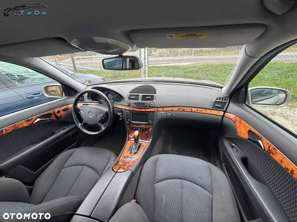 Mercedes-Benz Klasa E 500 4-Matic T Elegance - 19