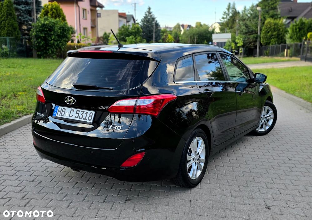 Hyundai i30 i30cw 1.4 Fifa World Cup Edition - 16