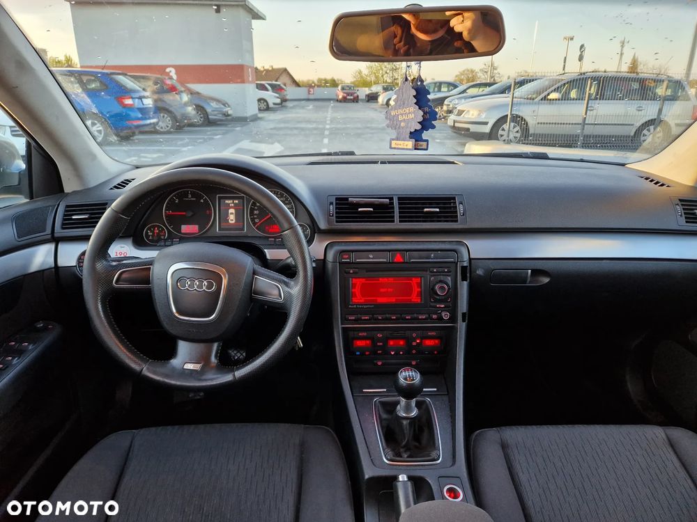 Audi A4 Avant 2.0 TDI - 7