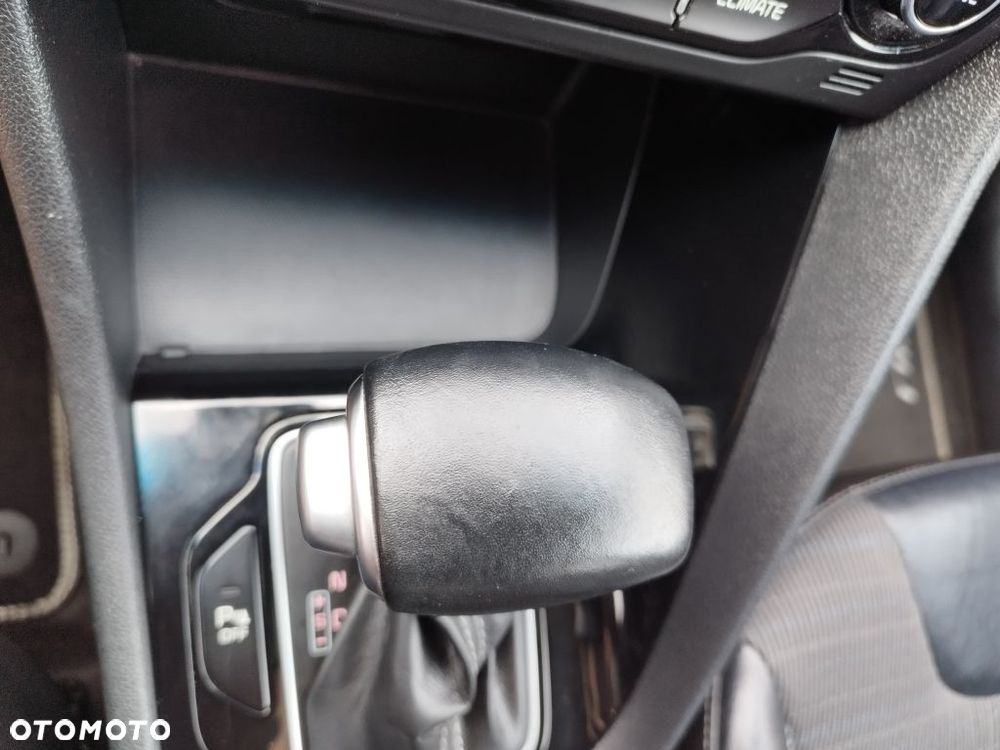 Kia Niro 1.6 GDI HEV 2WD OPF Edition 7 - 18