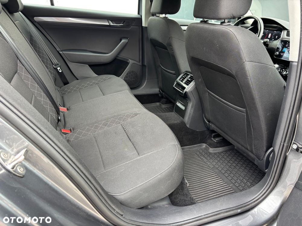 Skoda Superb - 36