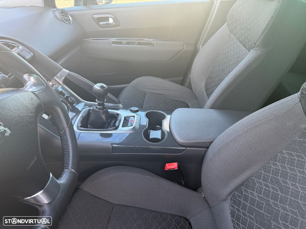 Peugeot 3008 1.6 BlueHDi Style - 18