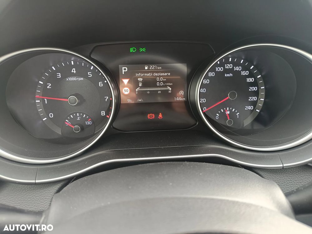 Kia XCeed 1.5 T-GDI 7DCT City - 12