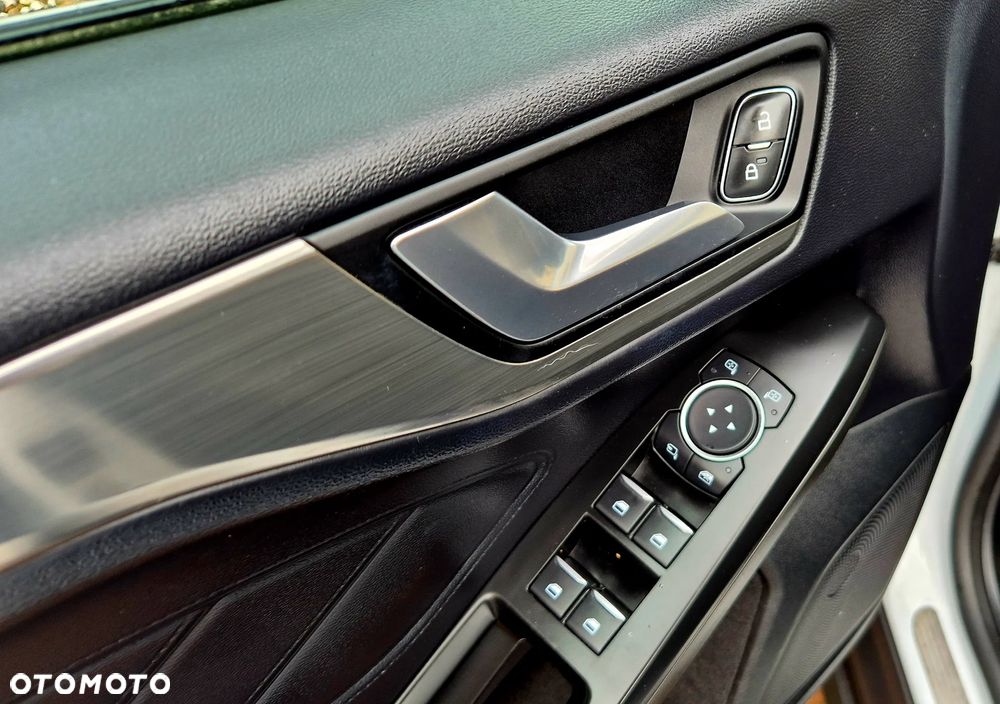 Ford Focus 1.5 EcoBlue STart-Stopp-System TITANIUM - 21