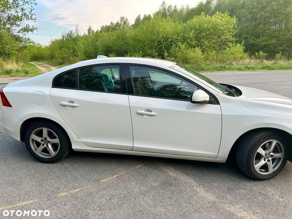 Volvo S60 T3 Drive-E Kinetic - 3