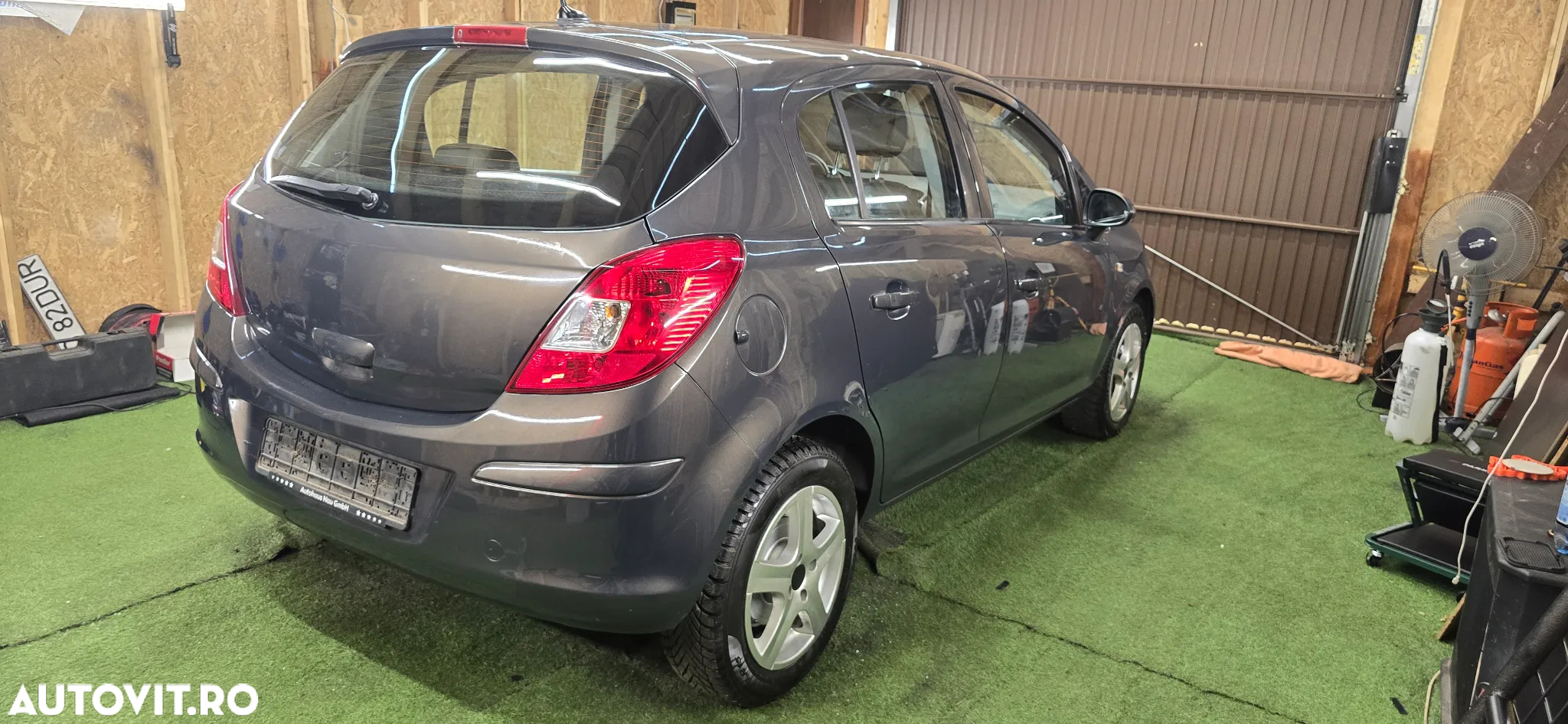 Opel Corsa 1.2 Essentia - 12