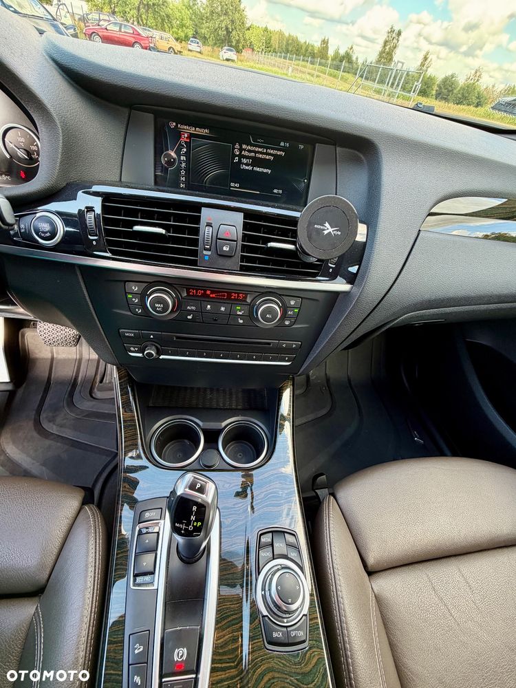 BMW X3 xDrive20d - 11