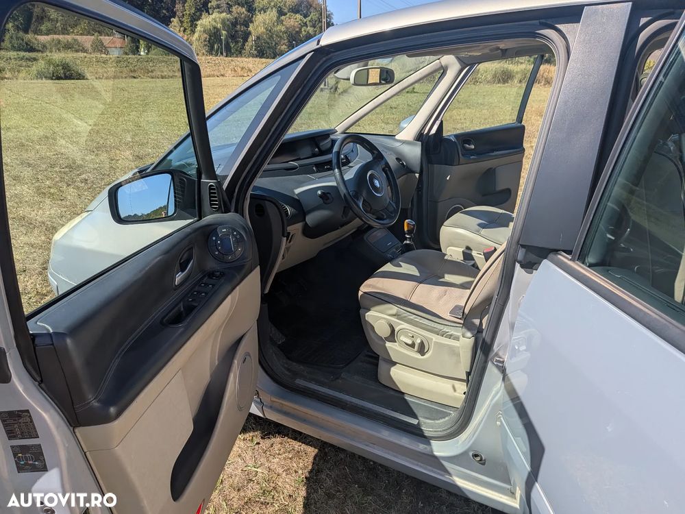 Renault Espace ver-2-0-dci-fap-initiale - 10