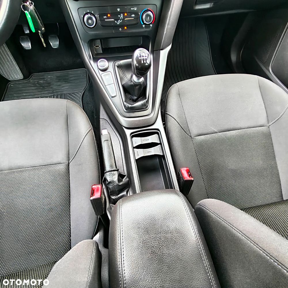 Ford Focus 1.5 TDCi Trend - 29