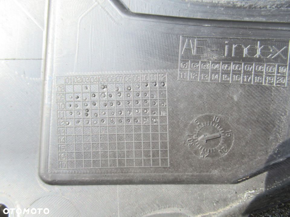 BLENDA TYLNA KLAPY OPEL INSIGNIA A KOMBI 2008- - 9