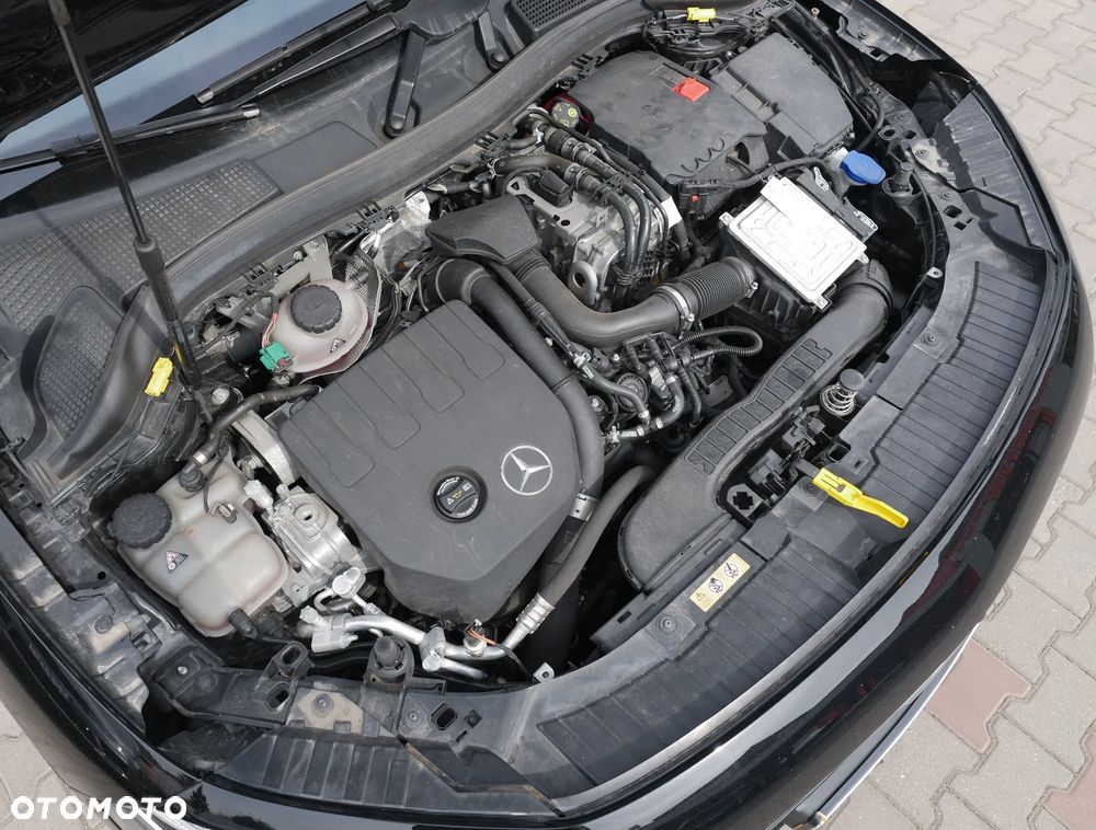 Mercedes-Benz GLA 250 e 8G-DCT AMG Line - 25