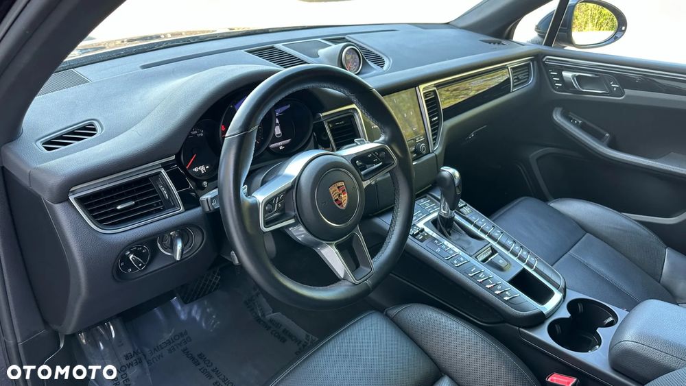 Porsche Macan - 8