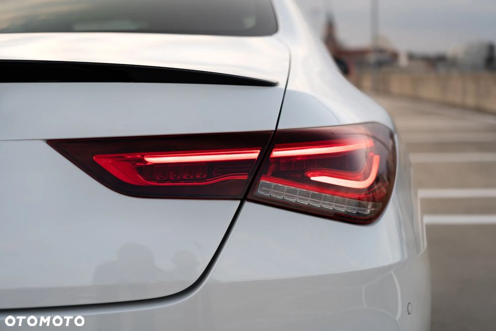 Mercedes-Benz CLA 250 4-Matic AMG Line 7G-DCT - 8