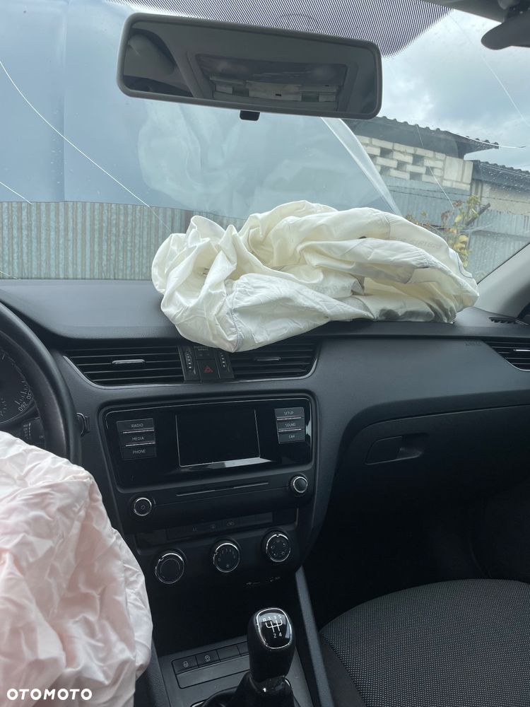 Skoda Octavia 1.6 TDI Active - 15