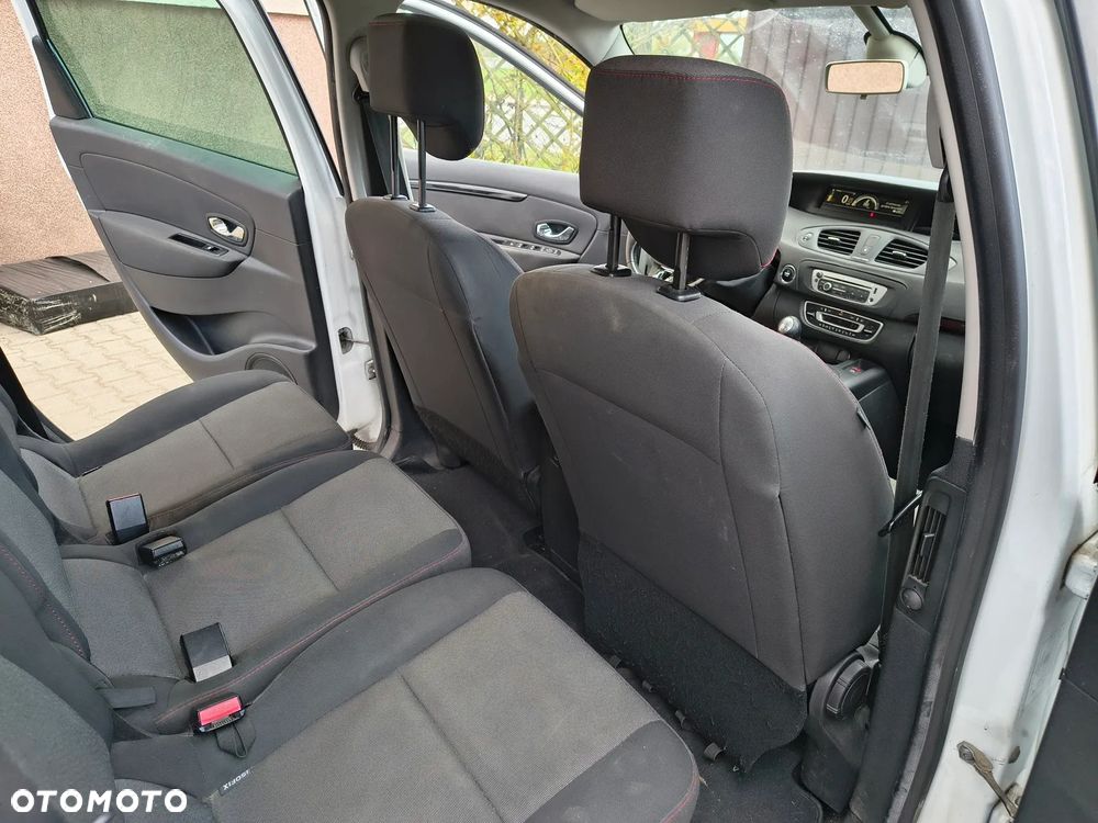 Renault Grand Scenic - 15