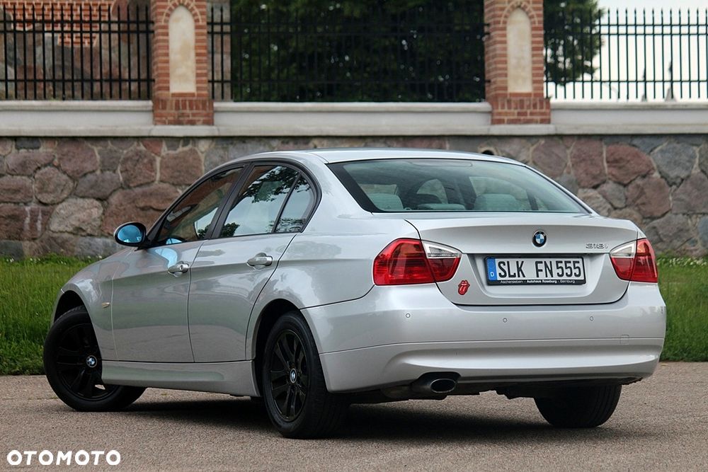 BMW Seria 3 318i Edition Exclusive - 11