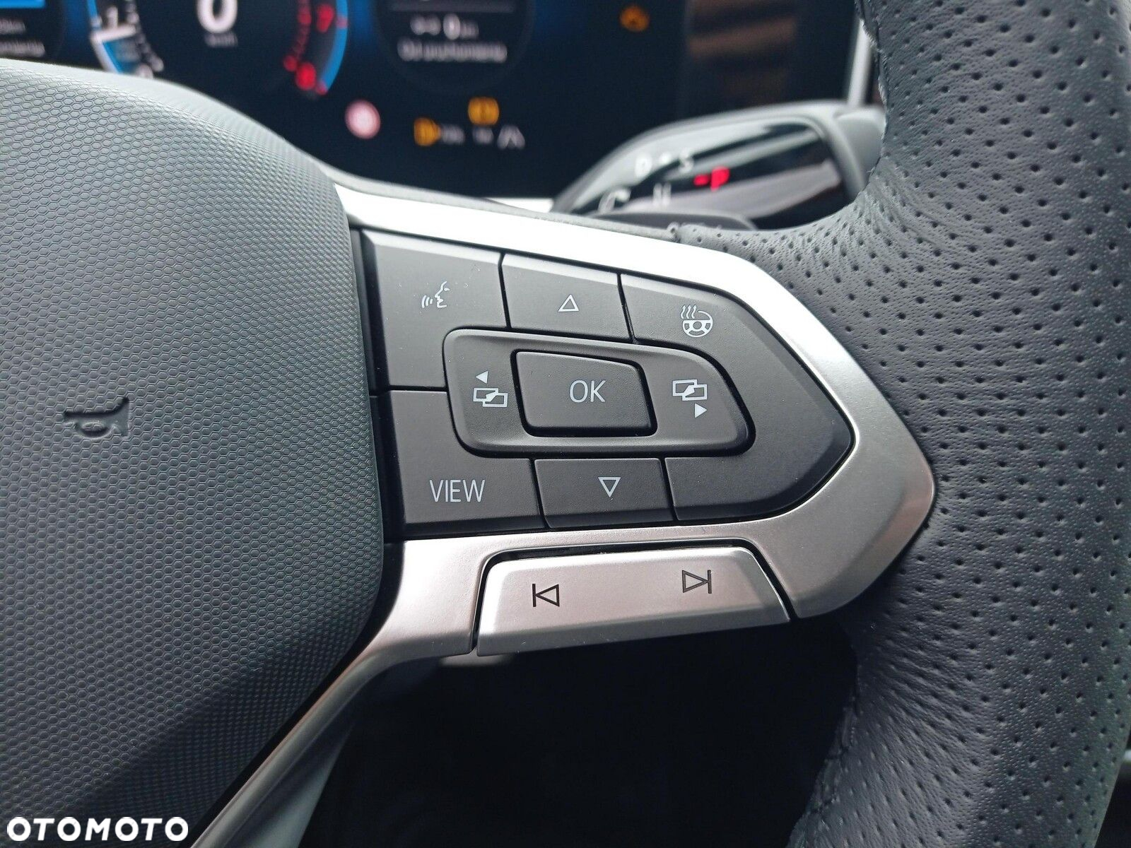 Volkswagen Passat - 31