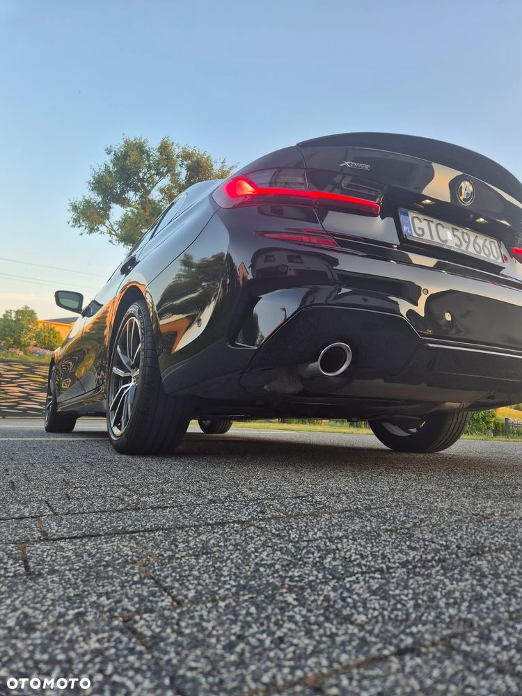BMW Seria 3 330i xDrive M Sport - 5