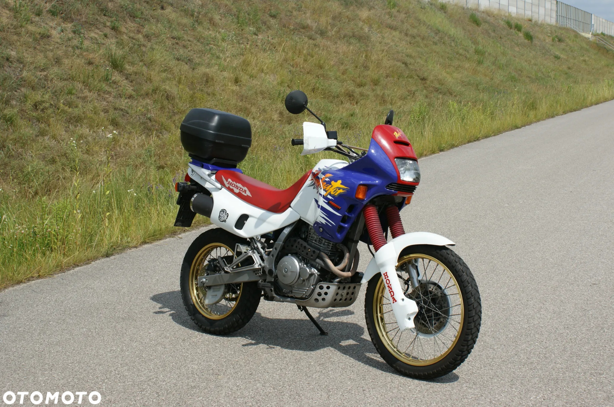Honda NX