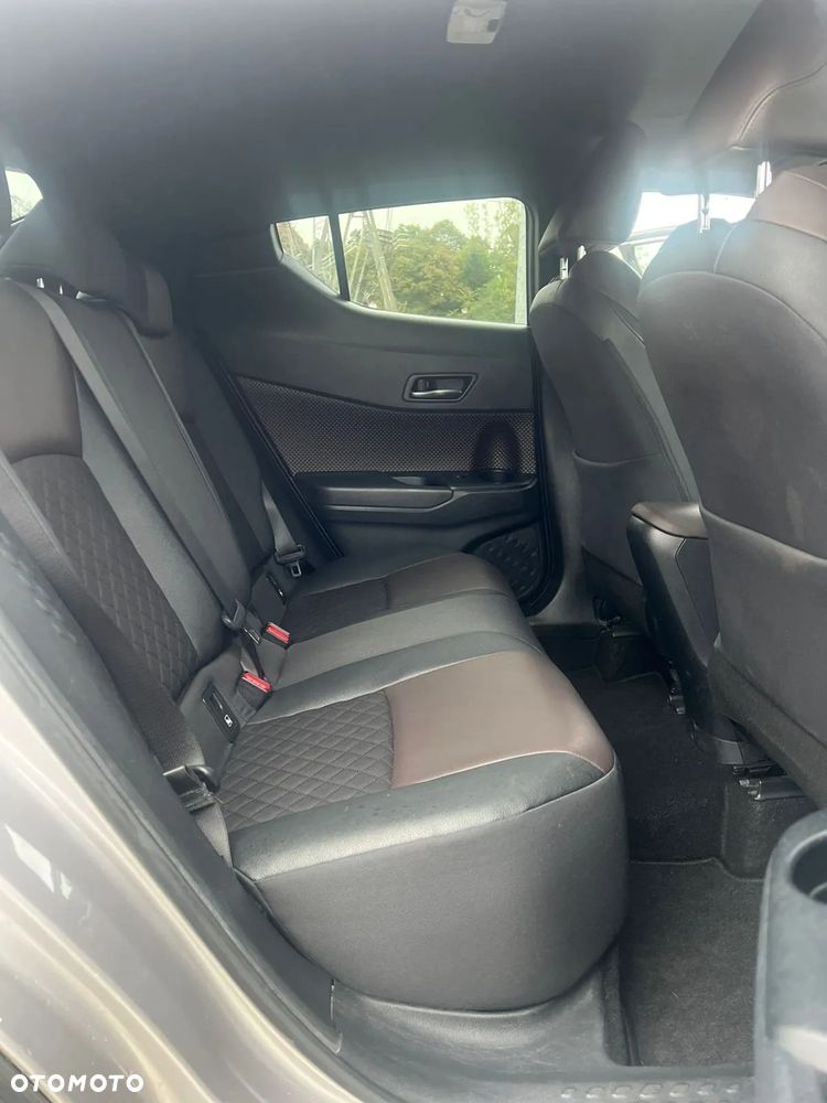 Toyota C-HR 1.2 Turbo Lounge - 26