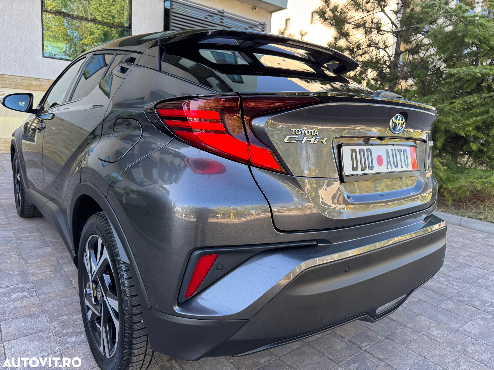 Toyota C-HR 1.8 HSD 122 CP 4x2 CVT C-ult Style bi-tone - 35