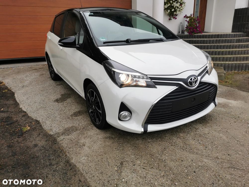 Toyota Yaris 1.33 Premium - 2