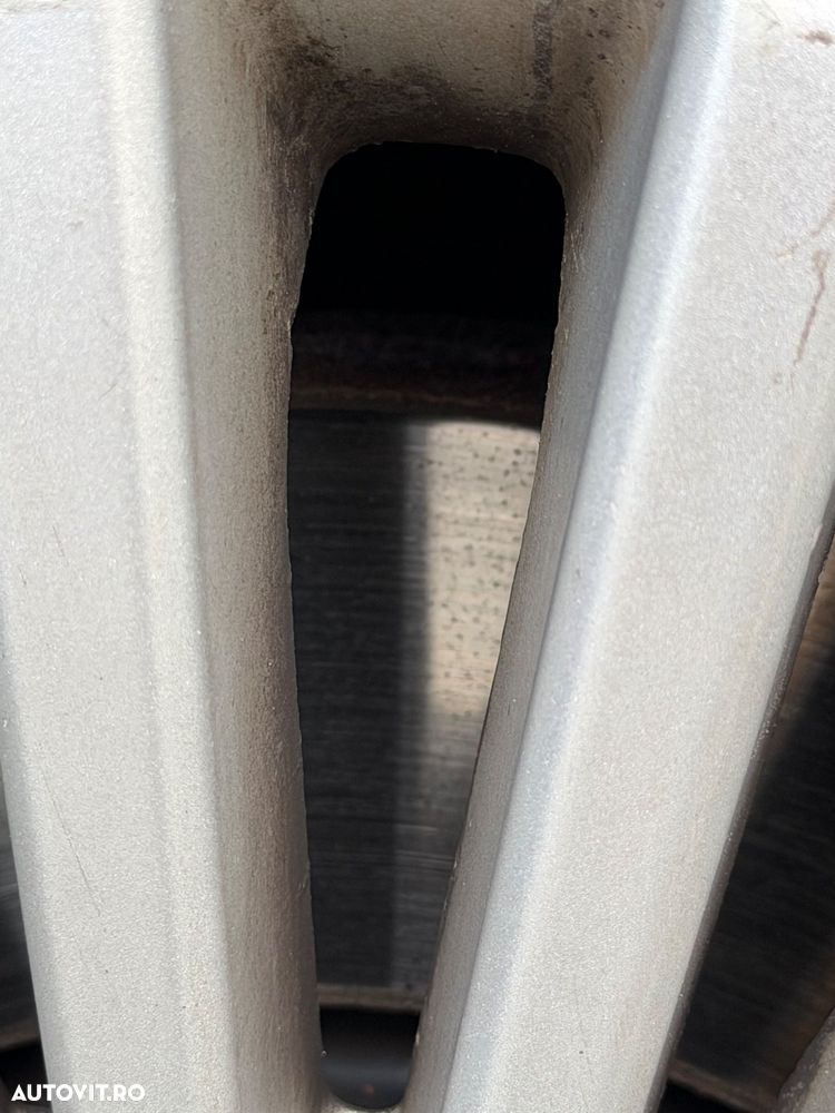 Ford Mondeo 1.8 TDCi Trend - 25