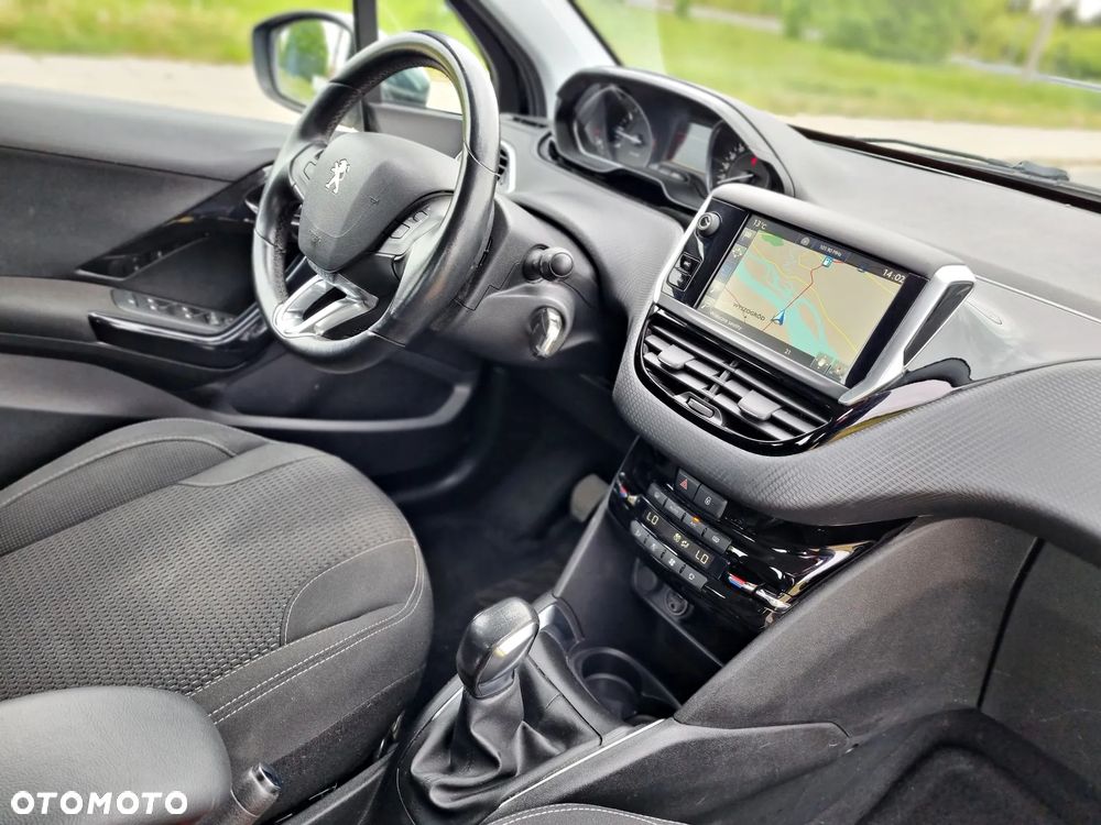 Peugeot 208 PureTech 82 Start & Stop Allure - 29