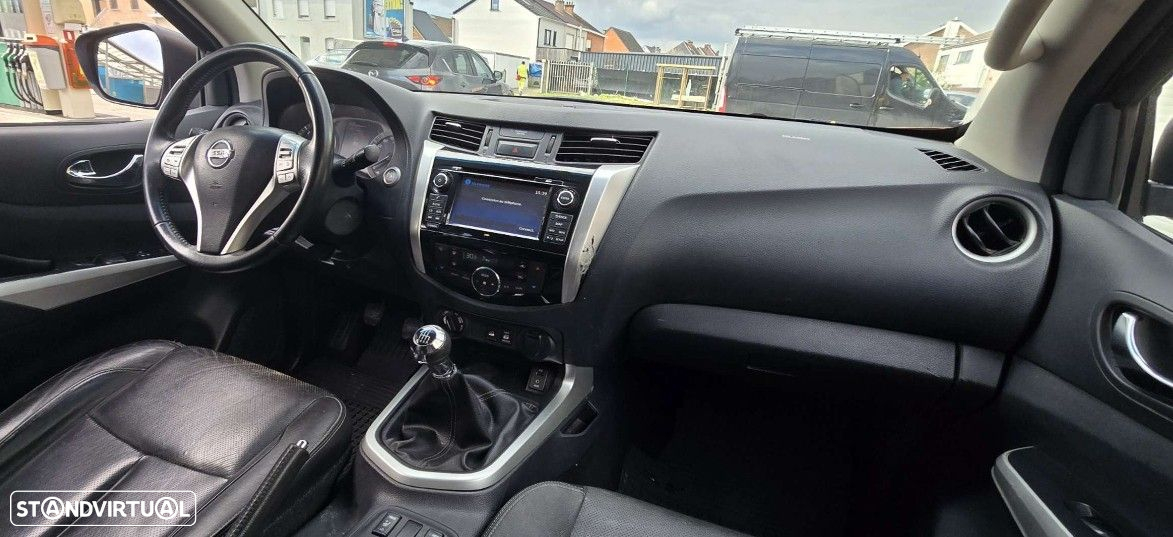 Nissan Navara 2.3 dCi CD 4WD Tekna - 15
