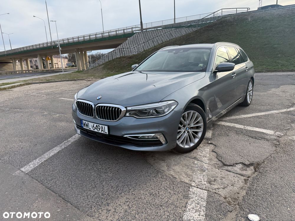 BMW Seria 5 530i Luxury Line - 2